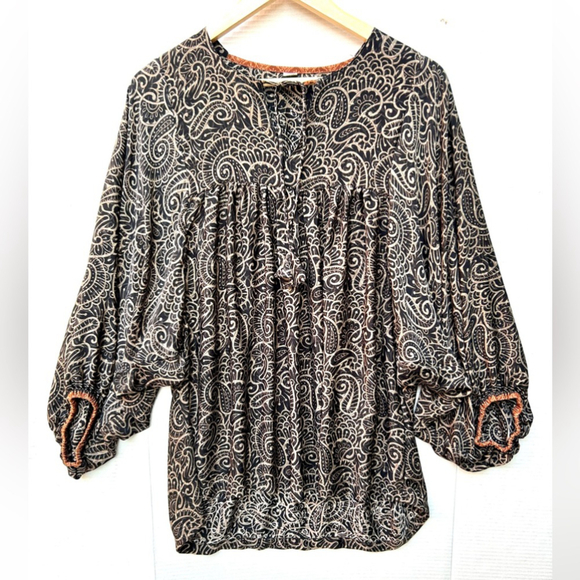 Silk Tops - Silk top paisley pattern loose fitting